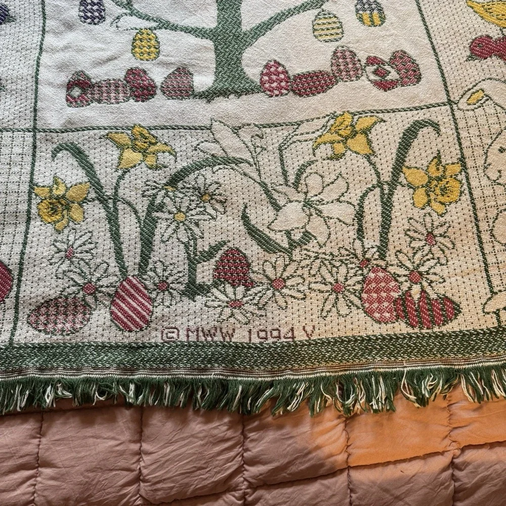 VTG 1994V MWW Bunny Rabbit Throw Blanket Tapestry 69x46 Easter Spring Tulip